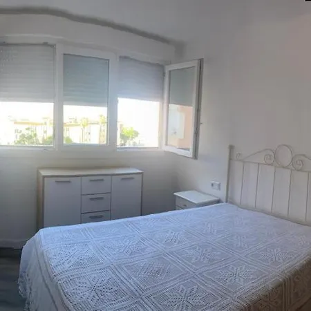 Maria Burgos Apartman *